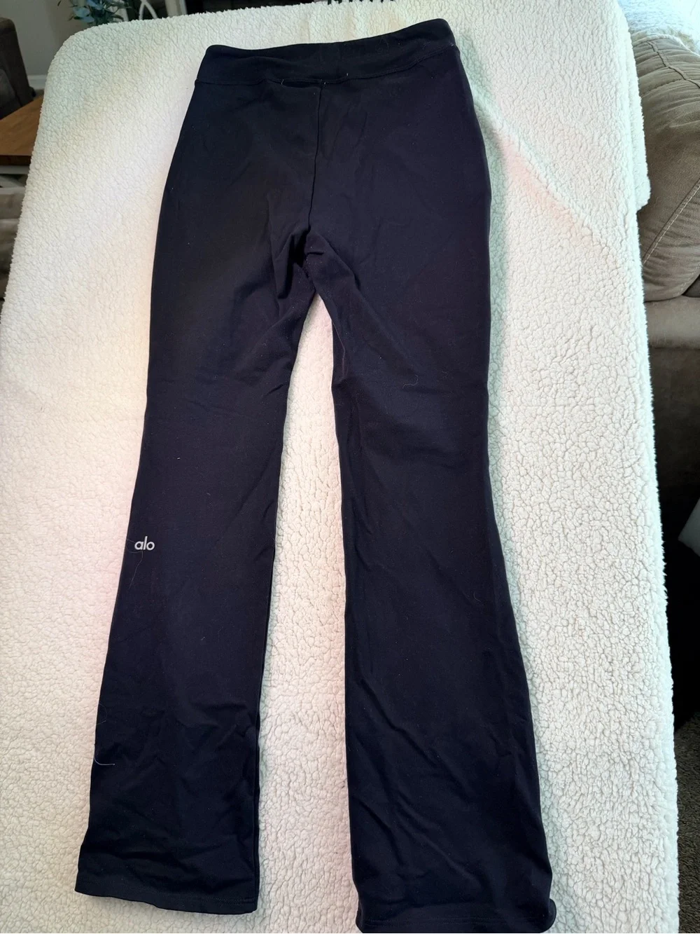 ALO Yoga Black Women's Jeggings with Subtle Logo